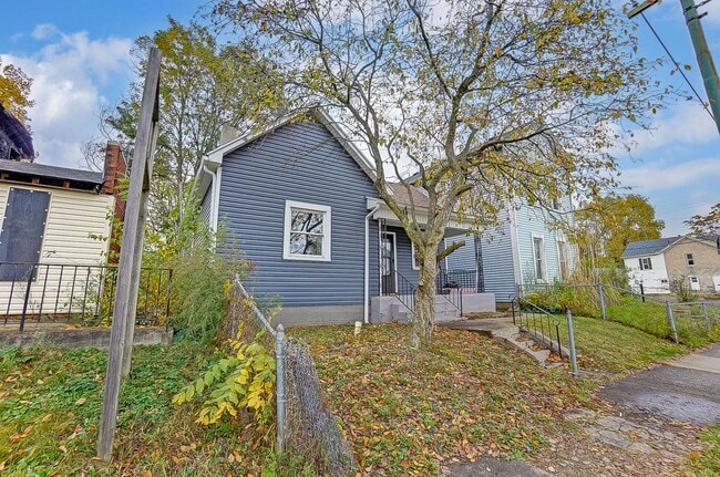 Building Photo - Dayton, OH 4 Bed 1 Bath available to rent!