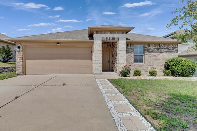 Building Photo - 116 Leona River Trl