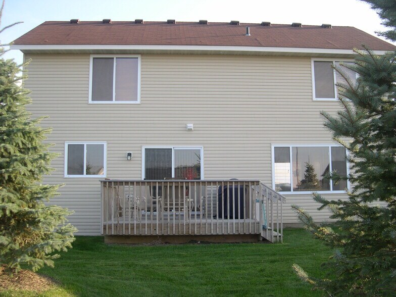 Building Photo - 2853 Wyndam Ct