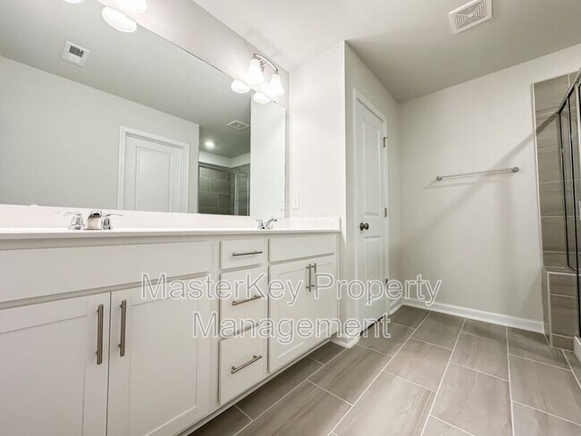 Building Photo - 4905 Arkose Dr
