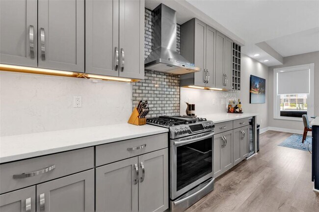 Building Photo - 276 Lewis Cir