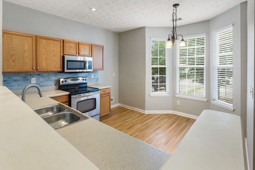 Building Photo - 46 Timber Ridge Dr