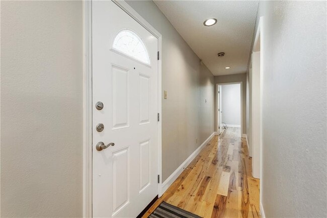 Building Photo - 1801 W 37th St