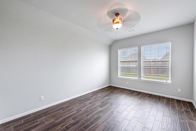 Building Photo - 2410 Blazing Star Dr