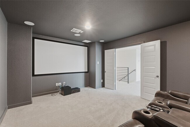 Building Photo - 15846 Weston Ridge Dr