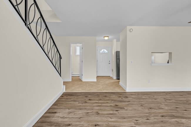 Building Photo - 113 Park Ave