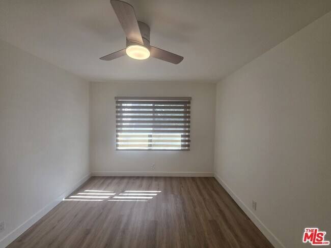 Building Photo - 1224 N Fairfax Ave