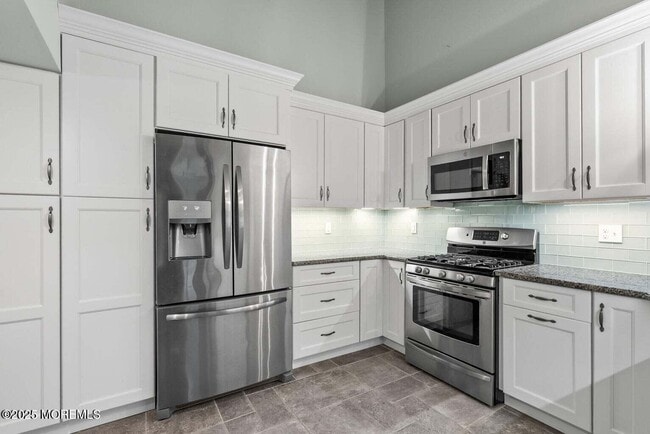 Building Photo - 23 Barbara Ln