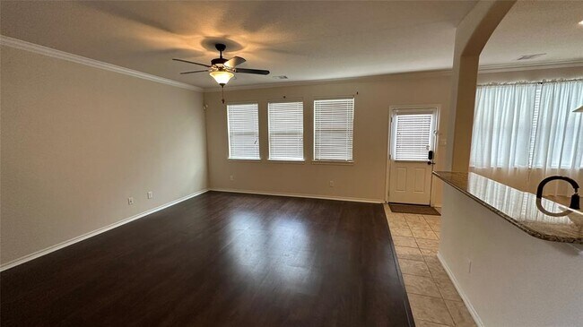Building Photo - 1703 Thornhollow Dr
