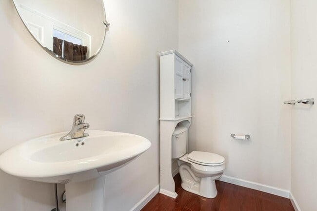 Building Photo - 3029 H Meridian Commons