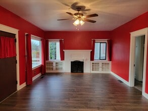 Building Photo - 3709 Hoyt Ave