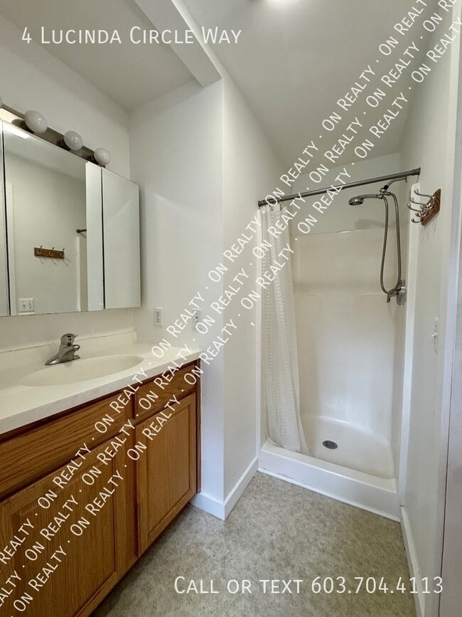 Building Photo - 4 Lucinda Cir Way