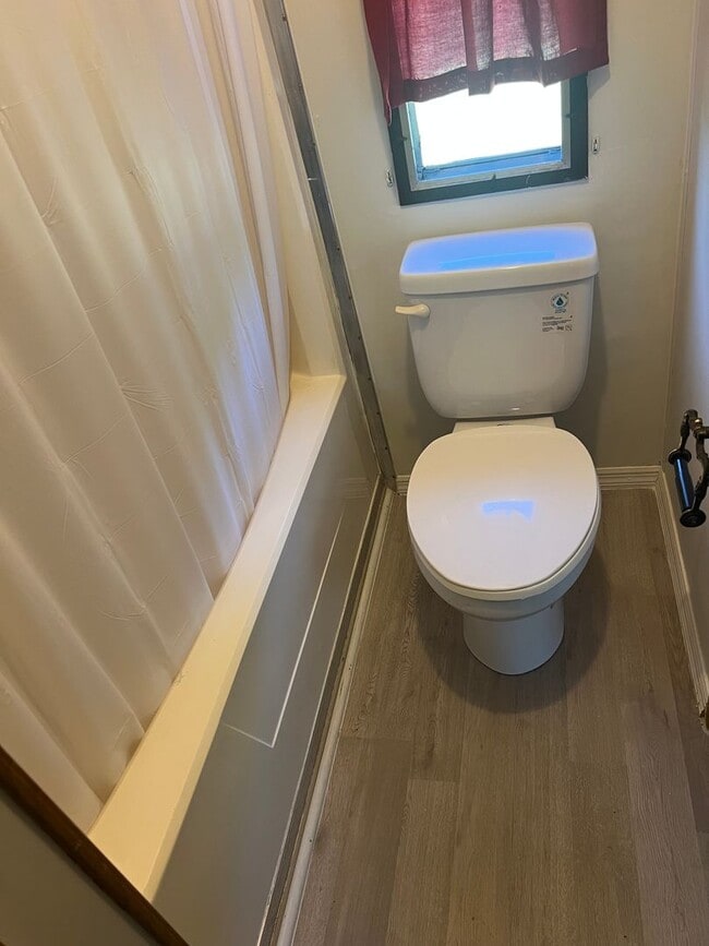 Building Photo - 5950 Navajo Trail