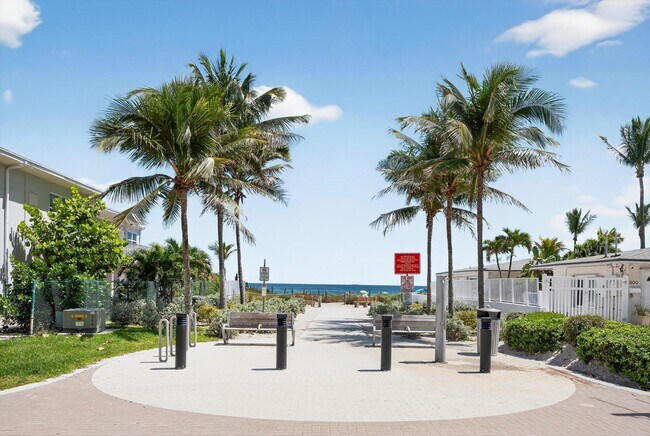 Building Photo - 801 Briny Ave