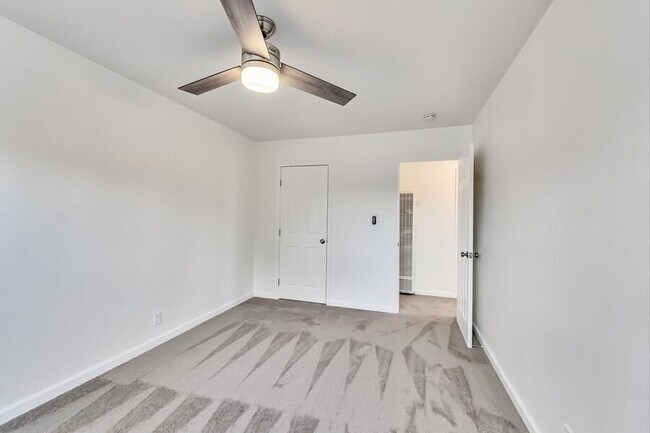 Building Photo - 897 Northrup St