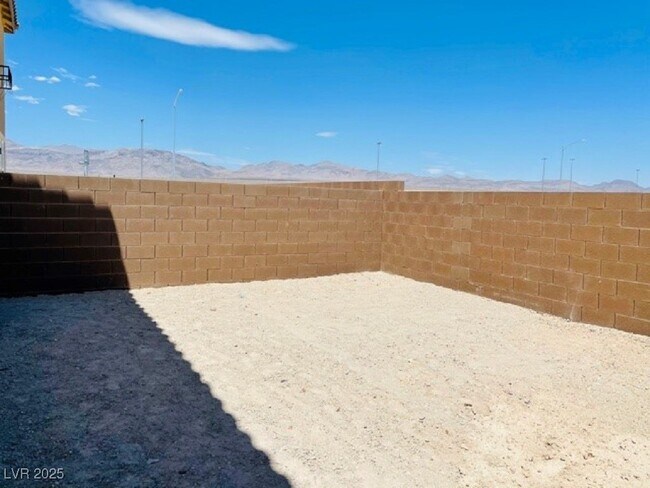 Building Photo - 7030 Toll Mountain St