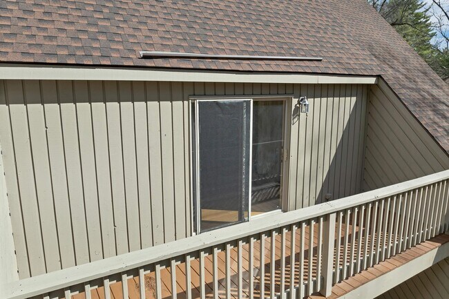 Building Photo - 32 Suffolk Ct