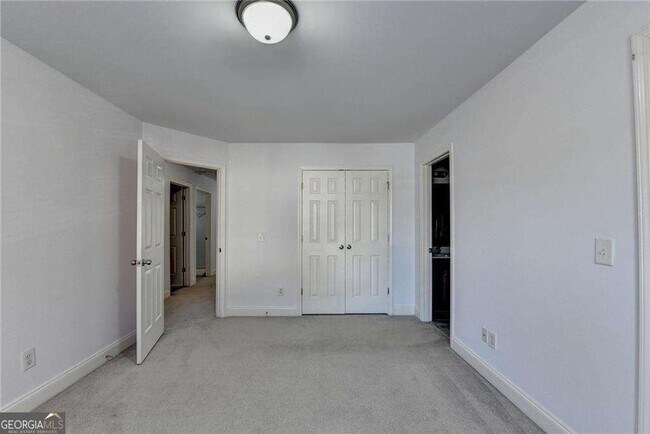 Building Photo - 2104 Nelms Pointe Landing