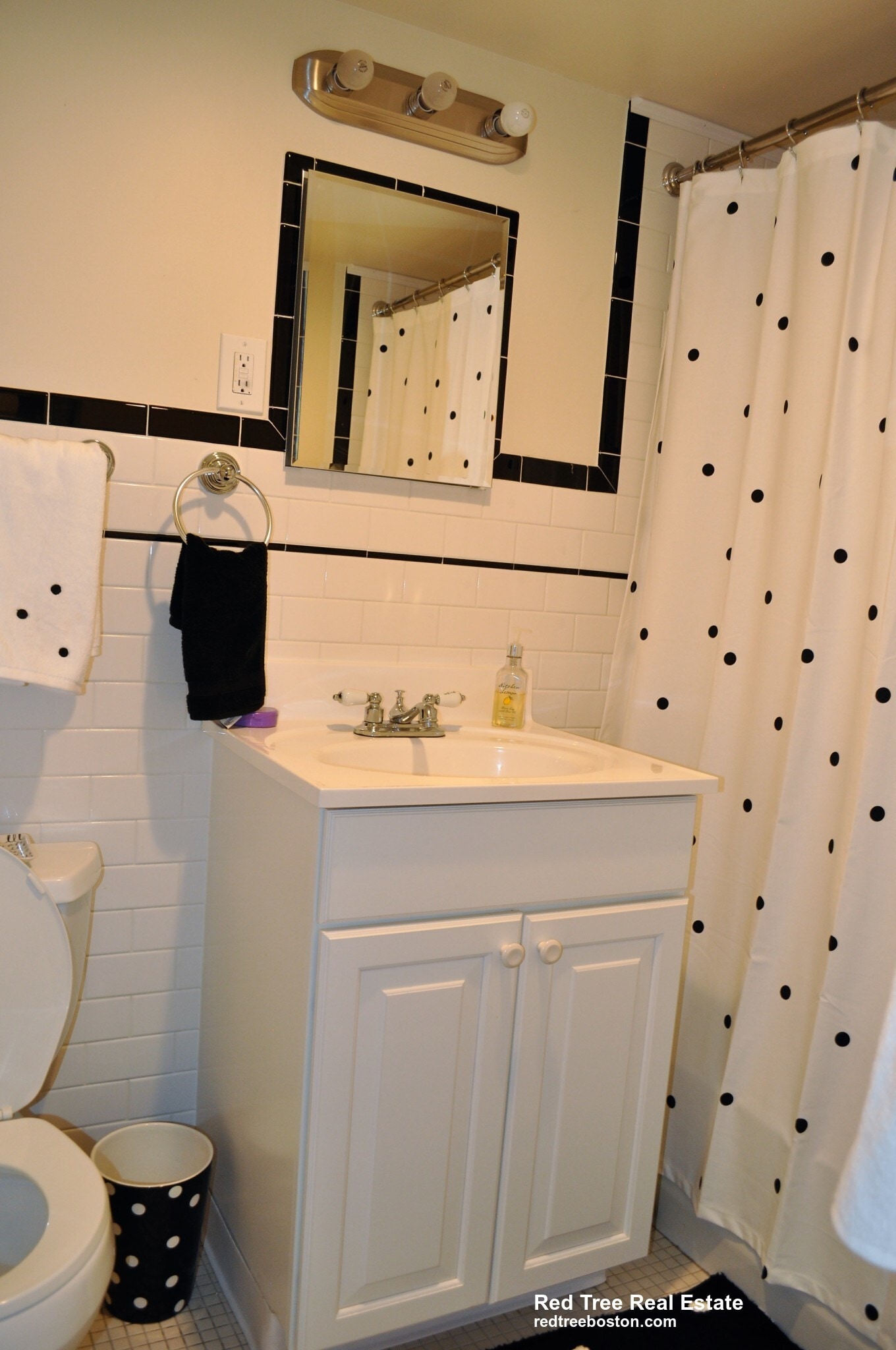 Building Photo - 101 Monmouth St