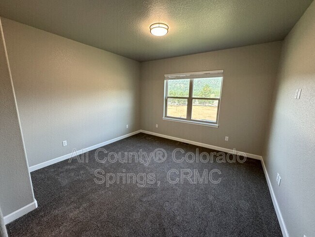 Building Photo - 519 Brecken Ct