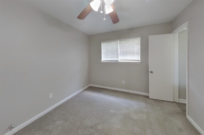 Building Photo - 1438 Peach Spring Dr