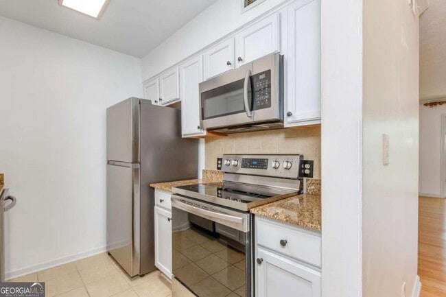 Building Photo - 3005 Seven Pines Ln