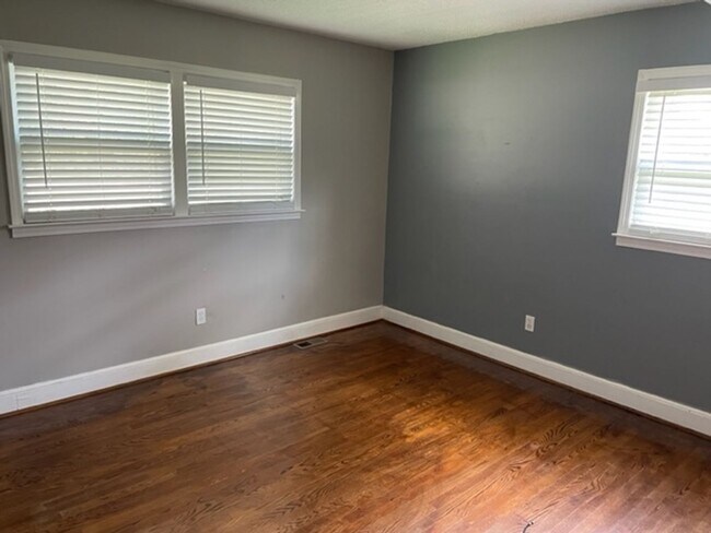 Building Photo - Coming Soon!