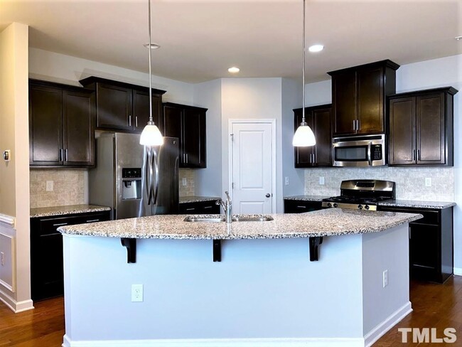 Building Photo - End Unit 3 Bedroom Townhome Morrisville RD...