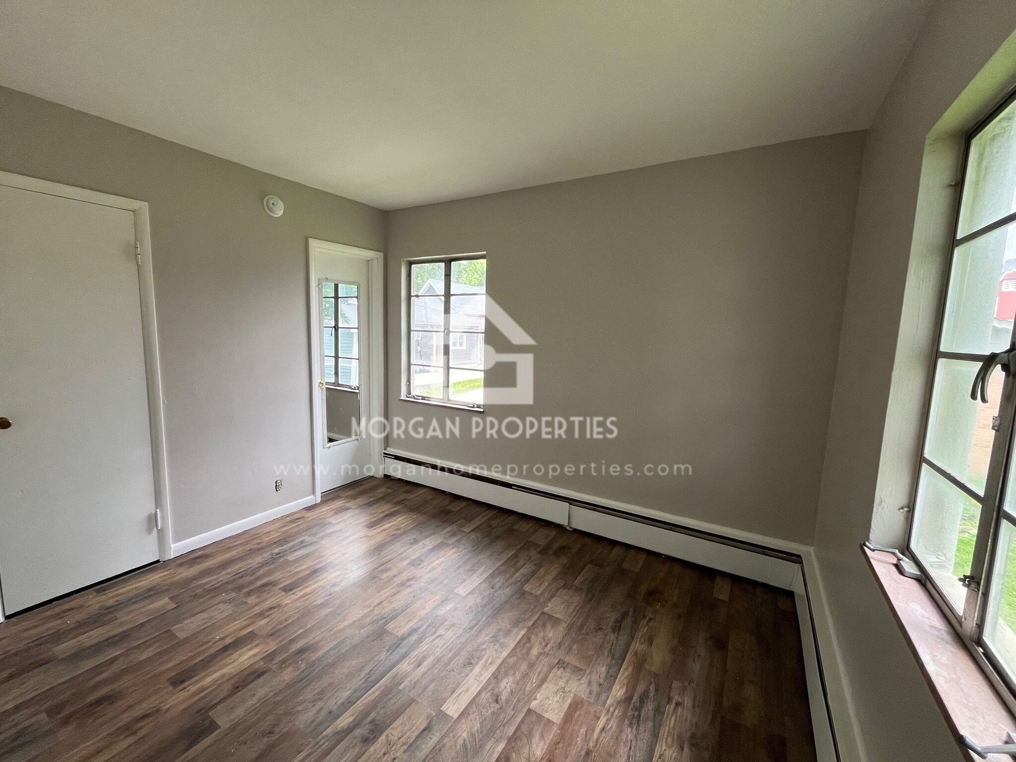 Building Photo - 338 S Pendleton Ave