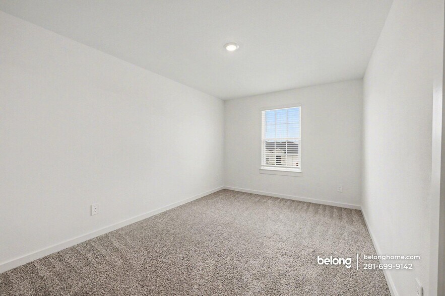 Building Photo - 4212 Russet Elm Ln