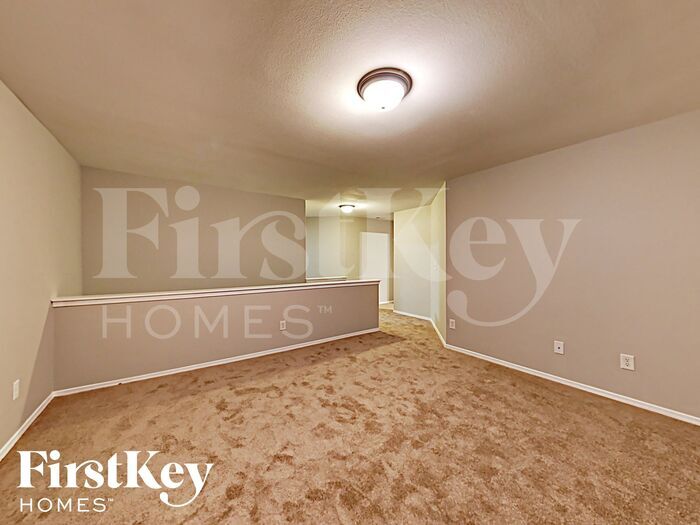 Building Photo - 3005 Buckleigh Dr