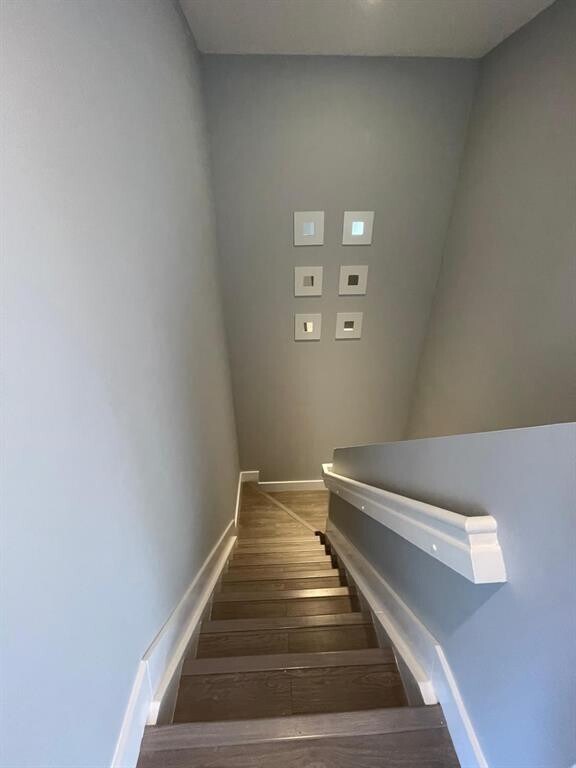 Building Photo - 4135 Eastridge Cir