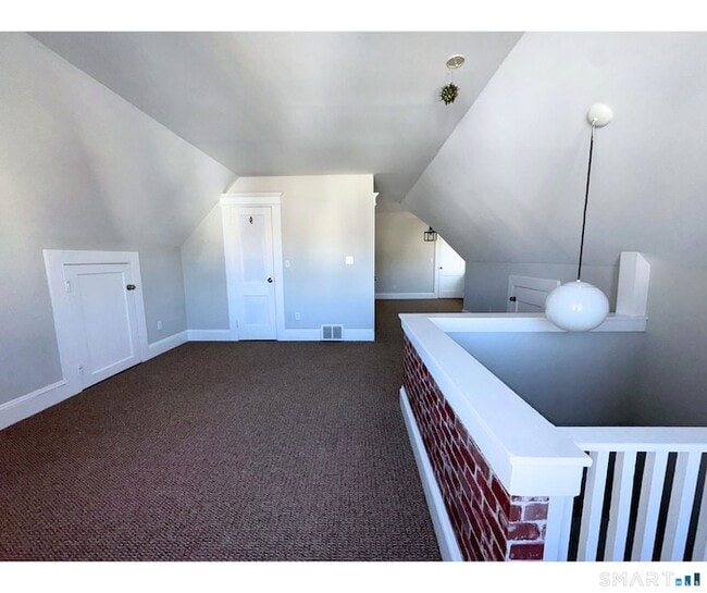 Building Photo - 74 Garfield Ave