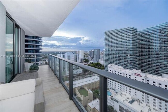 Building Photo - 1300 S Miami Ave