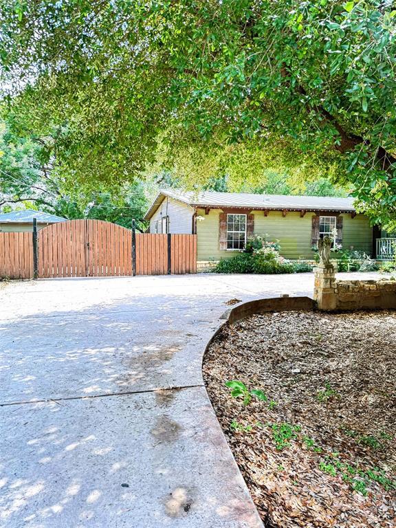 Building Photo - 11809 Garden Gate Dr