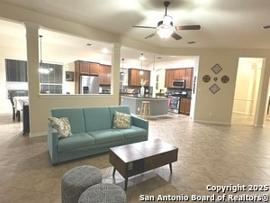 Building Photo - 1902 Estonia Cove