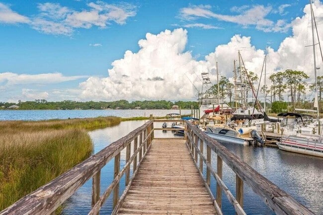 Building Photo - 1940 Bluewater Blvd