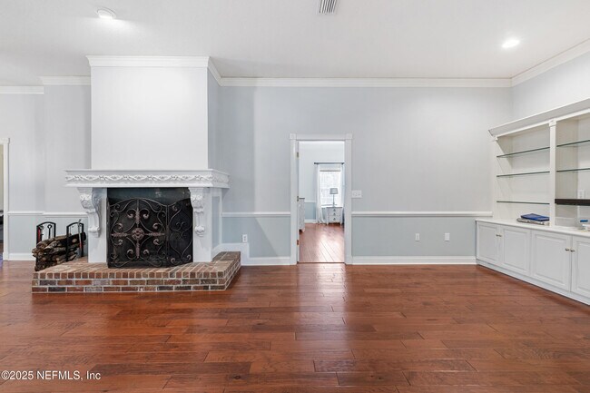 Building Photo - 1326 Chatauqua Way