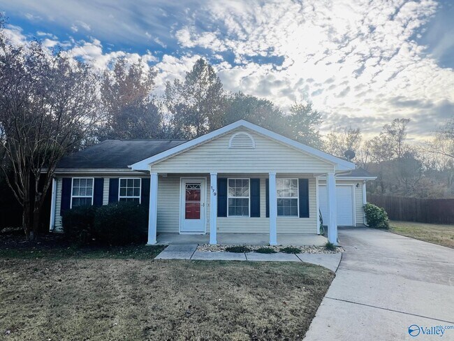 Building Photo - 179 Sandy Hollow Dr NW