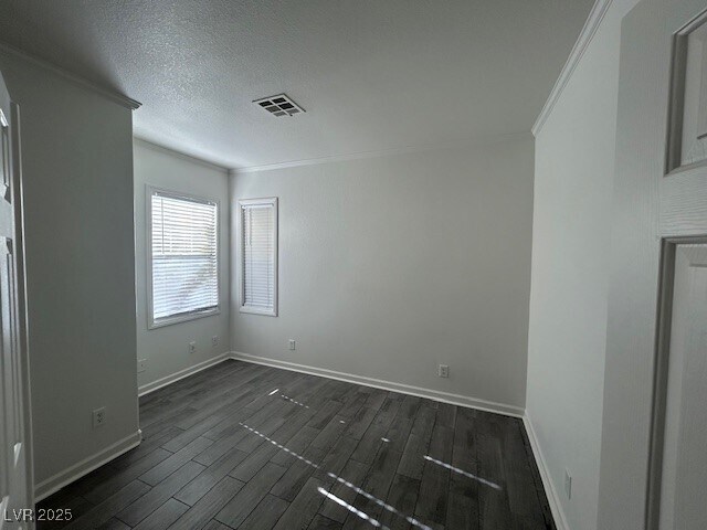 Building Photo - 1200 Valerio Ln