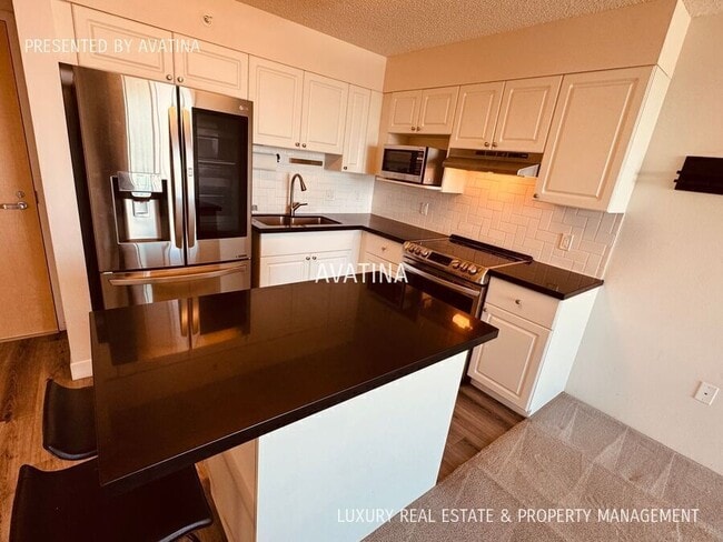 Building Photo - 801 South St