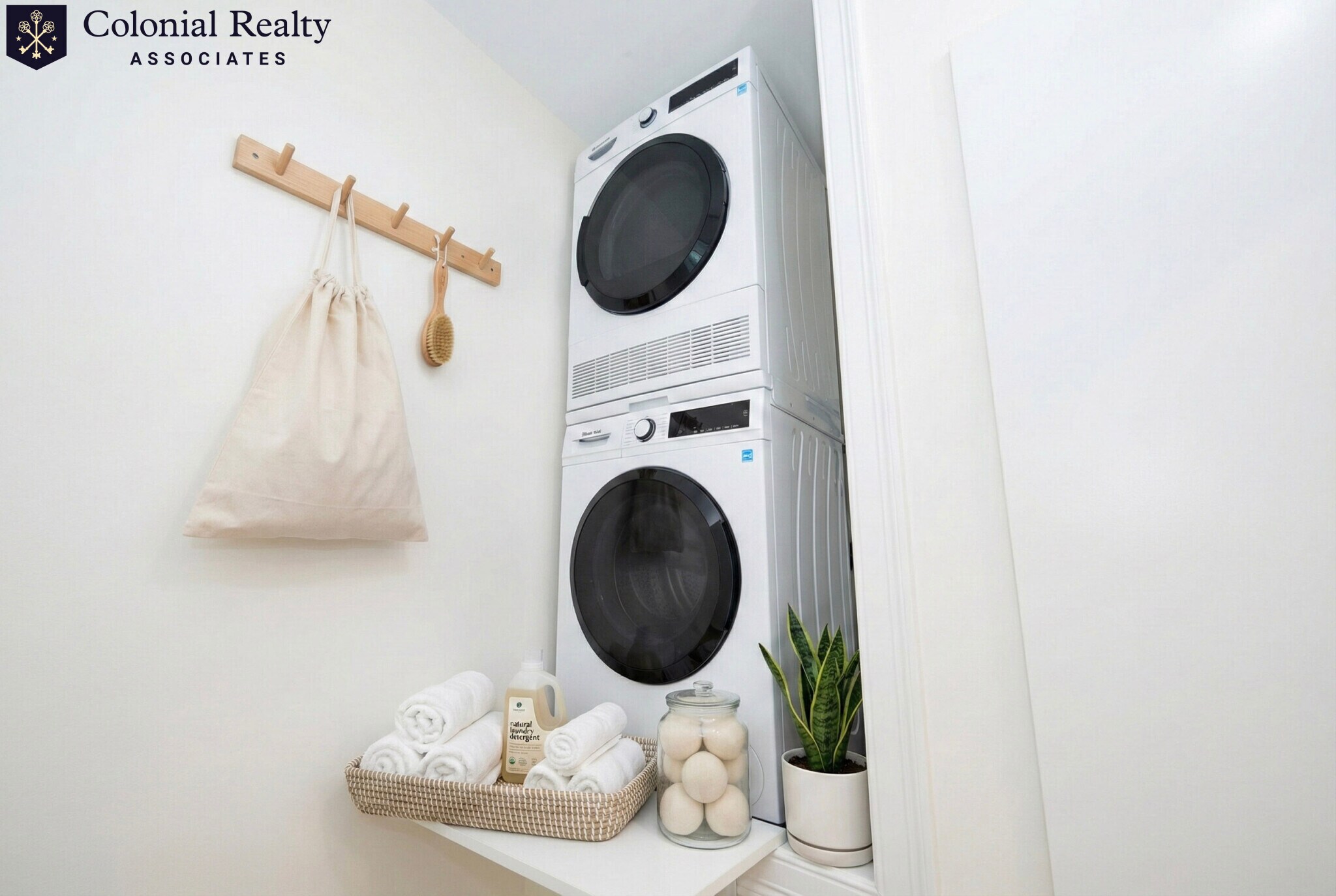 Building Photo - 69 Babcock St