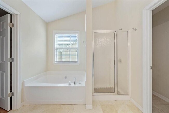 Building Photo - 773 Van Briggle Path NE