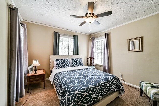 Building Photo - 3423 Ozark St