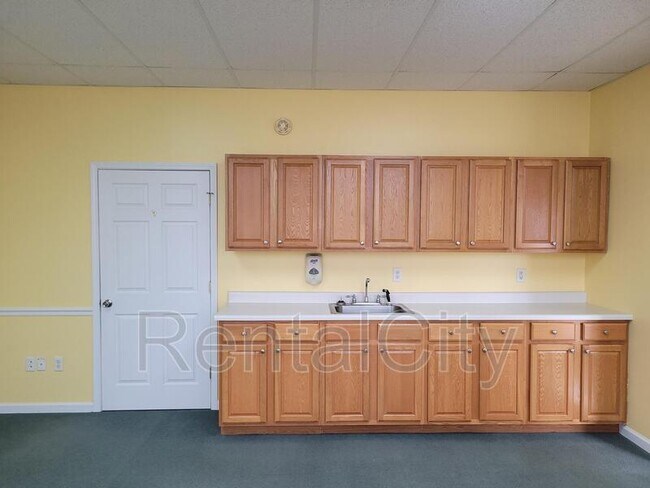 Building Photo - 1365 Flowering Dogwood Ln