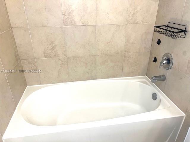 Building Photo - 5505 NW 27th Ct