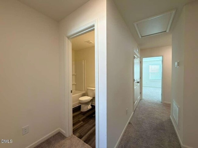 Building Photo - 2048 Trailside Dr