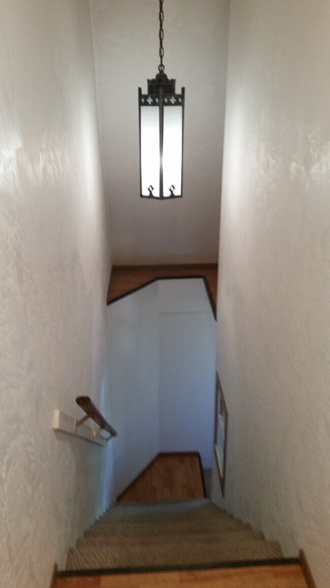 Building Photo - 142 Homestead Ln