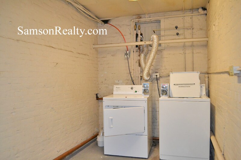 Building Photo - 314 Angell St