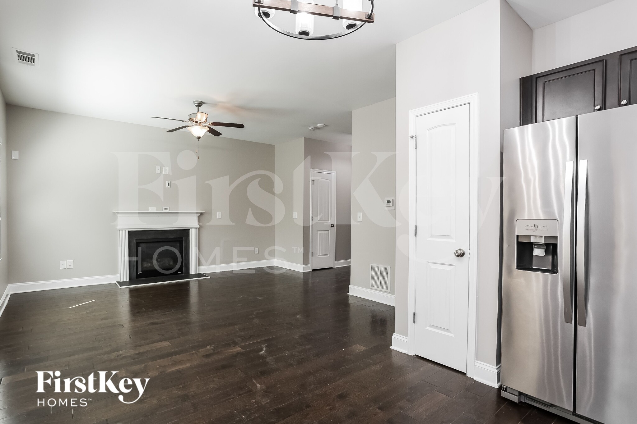 Building Photo - 4186 Woodland Park Dr SW